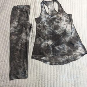Grey & White Smokey athletic set size: Medium